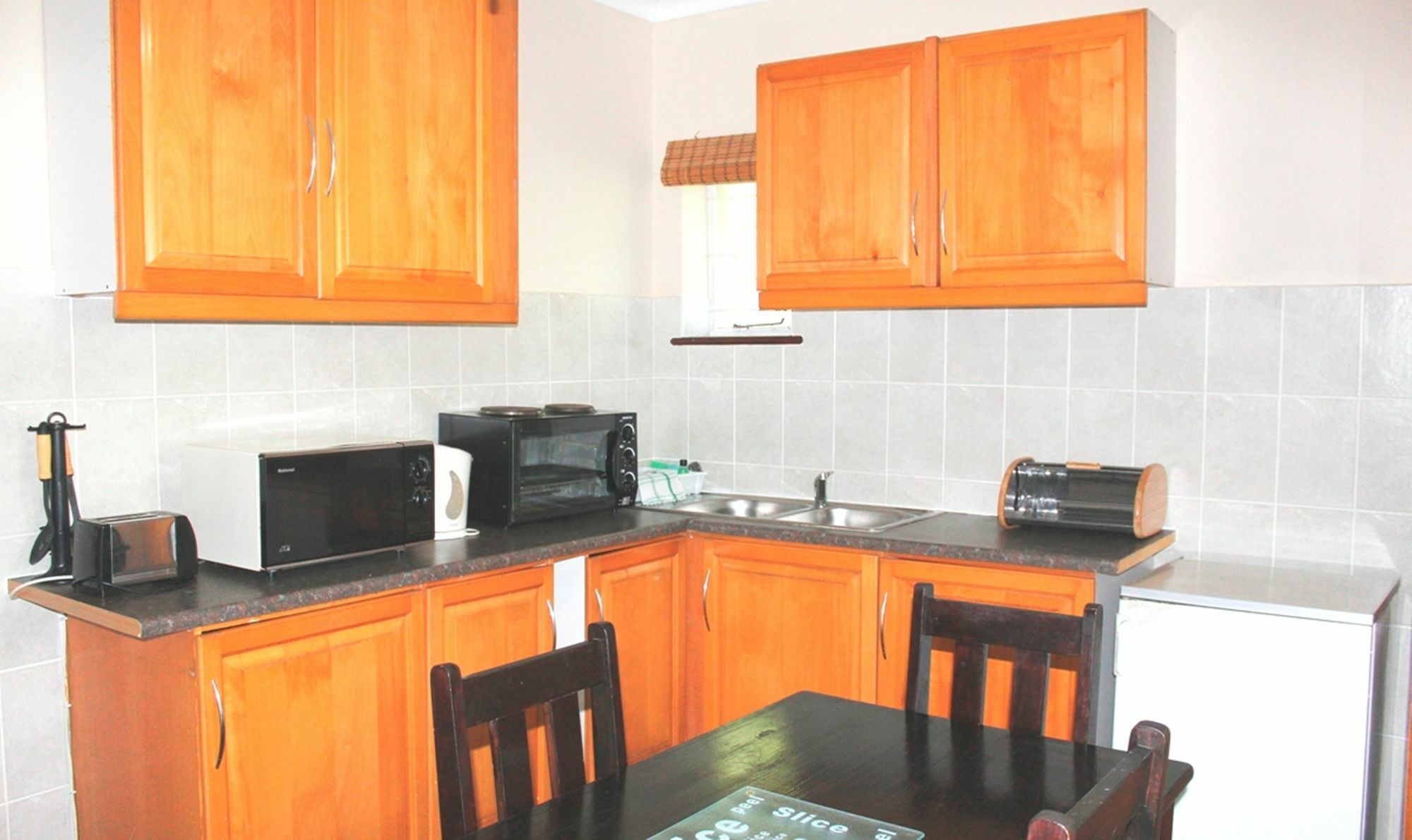 African Aquila Guest Lodge Glendinningvale Екстериор снимка